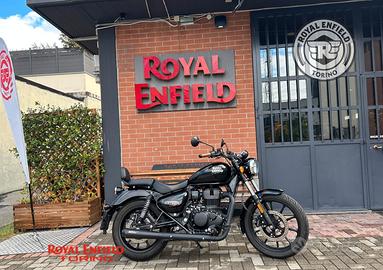 Royal Enfield Meteor 350 Fireball Black