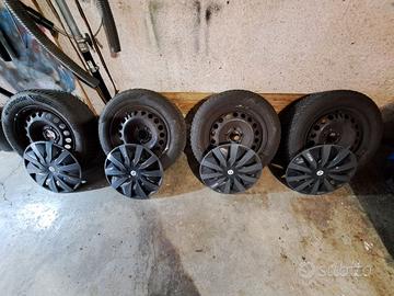 Set completo gomme invernali astra j 215/60 r16