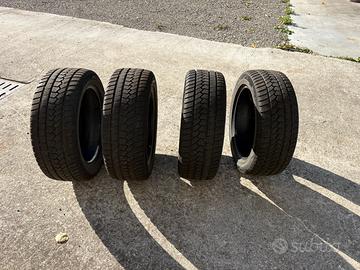 Gomme da neve 215/55/17