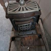 Stufa a legna in ghisa