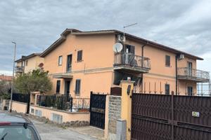 Vermicino: bilocale con ingresso indipendente