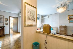 QUADRILOCALE SIGNORILE CON BOX IN VIA CASTELFORTE!