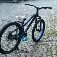 Bici SCOTT da dirt ruote da 24