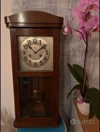 Orologio a pendolo classico