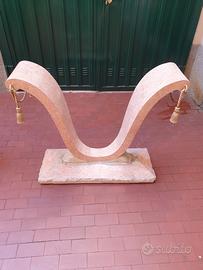 base in marmo rosa per appoggiare mensola