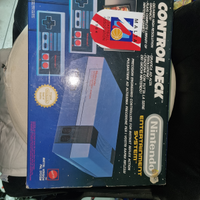 Nintendo NES boxata originale e completa