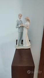 statua innamorati porcellana