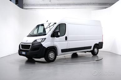 PEUGEOT Boxer 335 2.2 BLUEHDI 140 S&S PLM-TM FUR