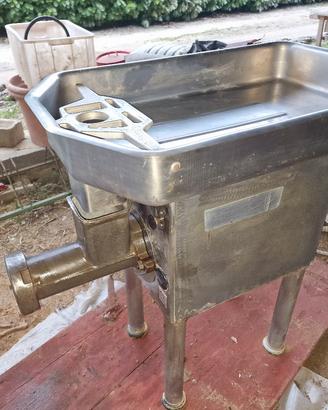 tritacarne professionale