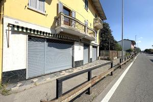 NEGOZIO A IVREA