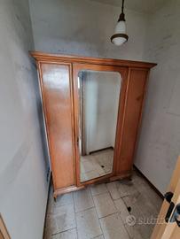 Armadio con Specchio in stile