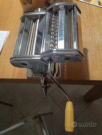 MACCHINA PER FARE PASTA IN CASA