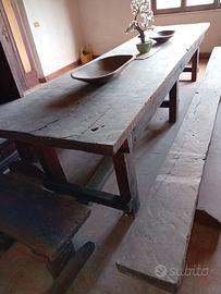 Tavolo in legno