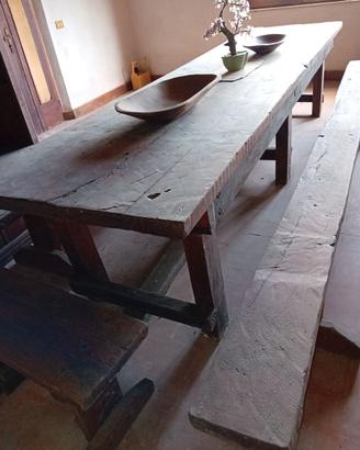 Tavolo in legno