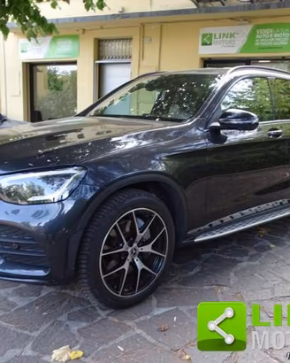 MERCEDES-BENZ GLC 300 Premium 4 Matic
