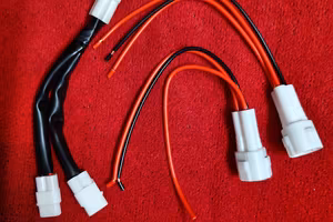 connettore elettrico faretti o altro 