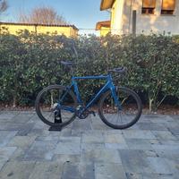 Basso venta taglia L