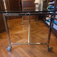 ampia scrivania in vetro (casa o ufficio)