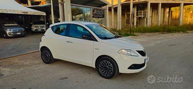 Lancia Ypsilon 1.2 benzina 69CV Gold Tech