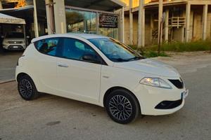 Lancia Ypsilon 1.2 benzina 69CV Gold Tech