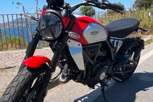 Ducati Scrambler Icon 800
