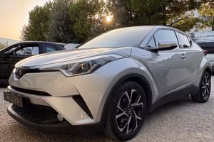 Toyota C-HR 1.8 Hybrid E-CVT Style+