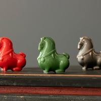 statuette cavalli in ceramica set 3 pezzi 8 cm