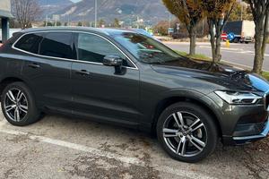 VOLVO XC60 BUSINESS PLUS B4 AWD AUT