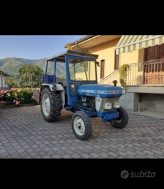 Trattore FORD 2610
