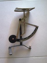 Antica bilancia postale pesa lettere