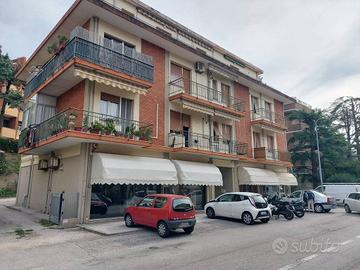 Appartamento di 127 m² con 4 locali e box auto a P