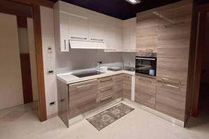 Appartamento di 300 m² con più di 5 locali a Maros