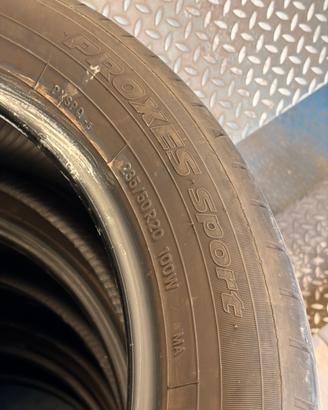 TOYO PROXES SPORT 235/50 R20