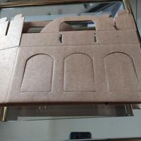 Scatole di cartone portavasetti confetture.