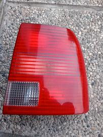 FARO POSTERIORE VOLKSWAGEN PASSAT 1998