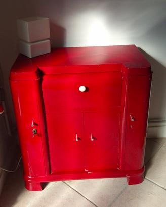 Mobile contenitore rosso laccato