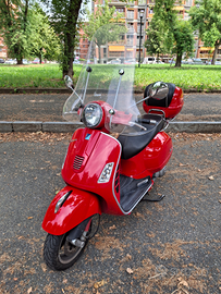 Piaggio Vespa GTS 300 i.e. Super