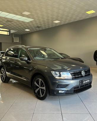 Volkswagen Tiguan 2.0 TDI SCR DSG Business BlueMot