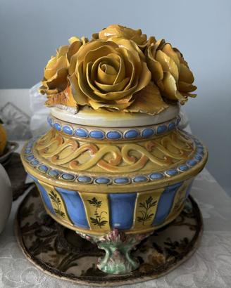 POTICHE - VASO DI MAIOLICA POLICROMA