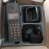 telefono cellulare NEK