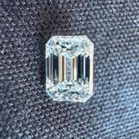 Diamante naturale taglio smeraldo - 0,42ct - GIA