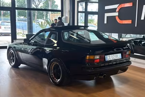 Porsche 944 america