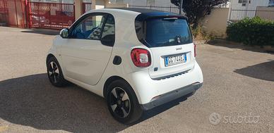 smart fortwo elettrica