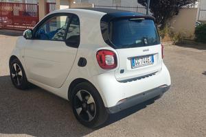 smart fortwo elettrica