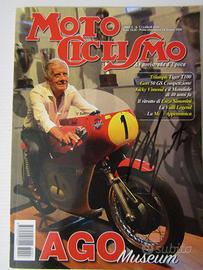 Rivista motociclismo con autografo g. Agostini