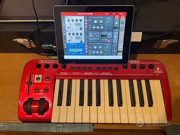 Tastiera midi Behringer umx250 iOS ready