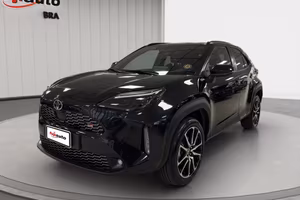 Toyota Yaris Cross 1.5h GR Sport Black Sky fwd