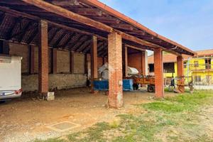 RUSTICO A RIVALTA DI TORINO