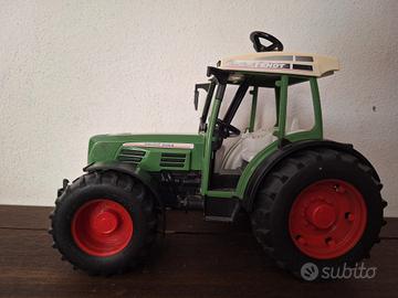 trattore bruder fendt