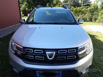 DACIA SANDERO CROSSOVER STEPWAY GPL